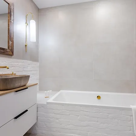 Zacisze Skalnych Domkow By Bookinghost アパート Michalin