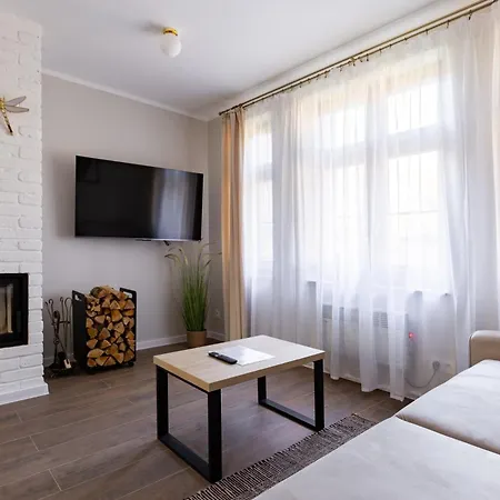 Zacisze Skalnych Domkow By Bookinghost