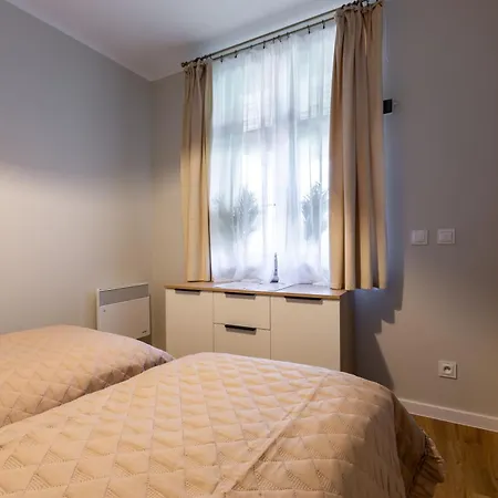 Zacisze Skalnych Domkow By Bookinghost