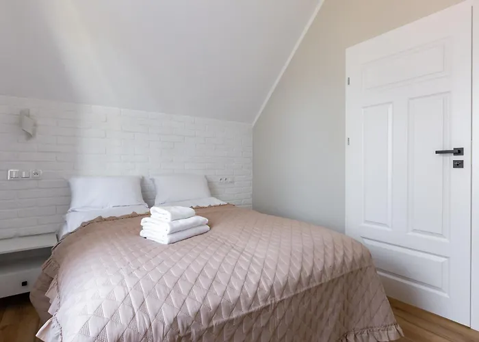 Apartment Zacisze Skalnych Domkow By Bookinghost *