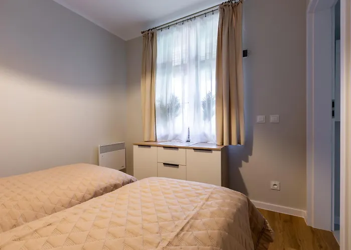 Zacisze Skalnych Domkow By Bookinghost